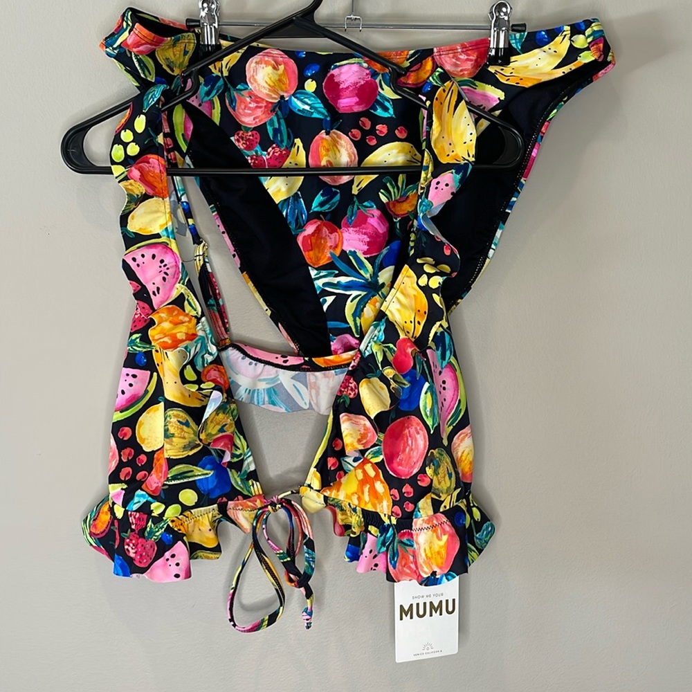 Show Me Your MuMu NWT Island Ruffle Bikini
Fruity Tango Swimsuit Set - Size XXL